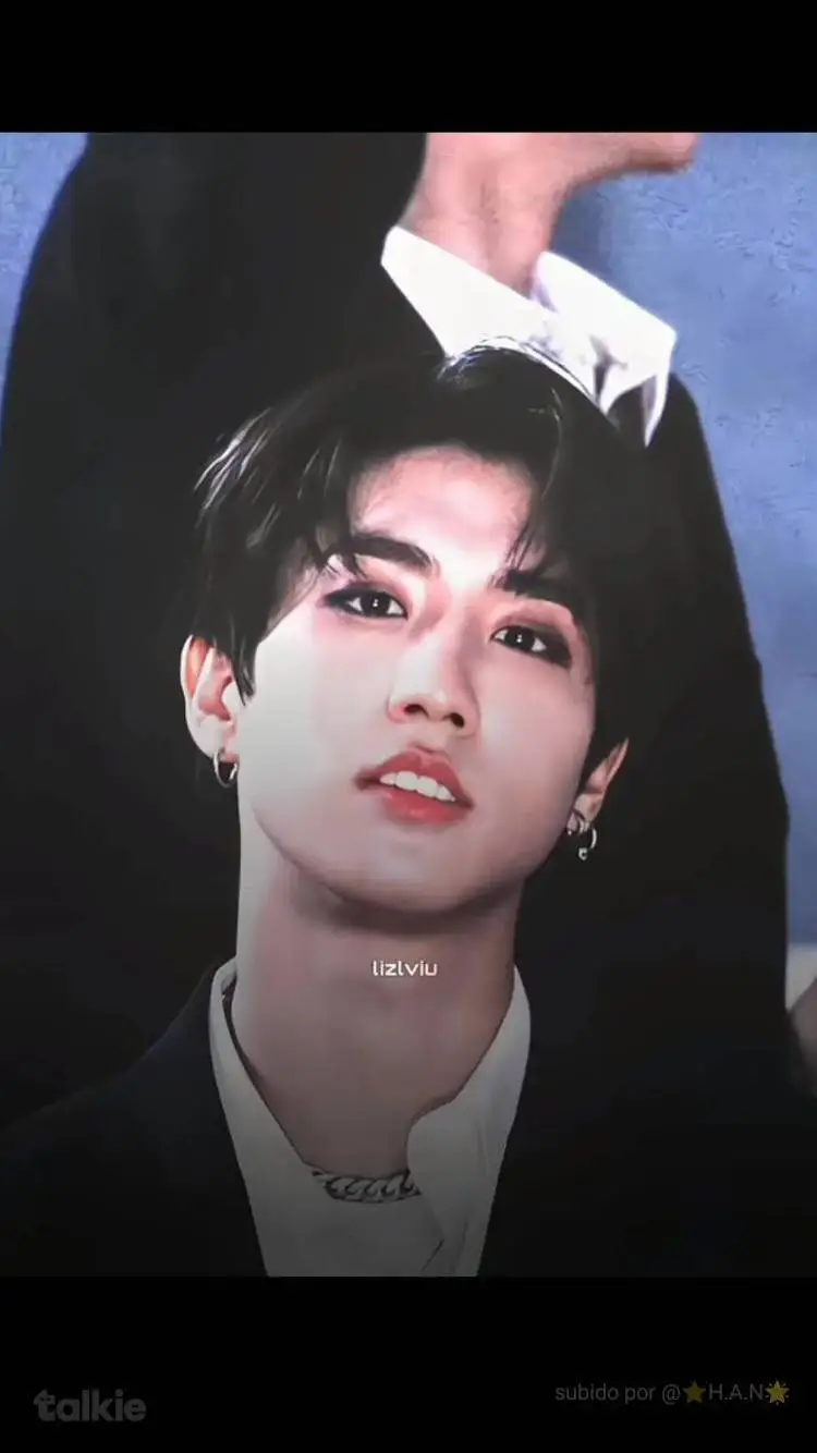 ai character: Han jisung  background