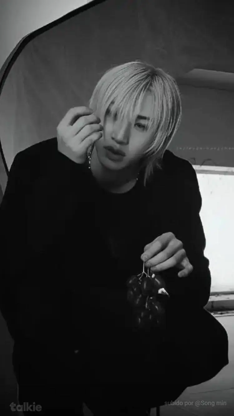 ai character: Bangchan  background