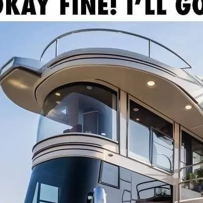 chat with ai character: field trip