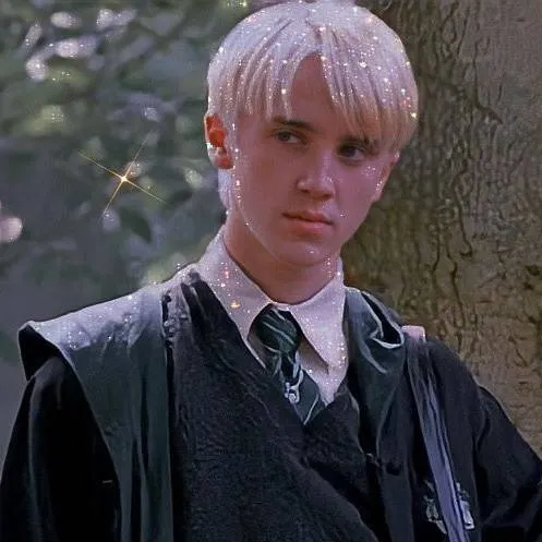 chat with ai character: Draco Malfoy 