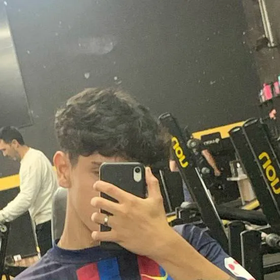 chat with ai character: cazador.exe@678