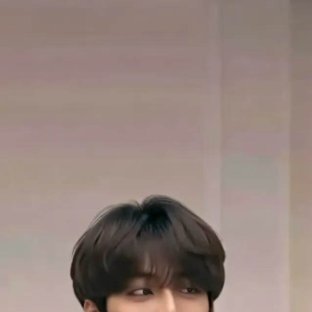 chat with ai character: kim taehyung 💜 