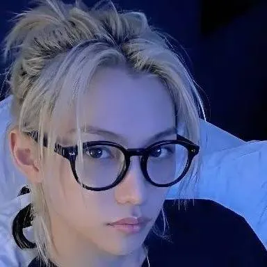 chat with ai character: MY LOVE/FELIX HEHE