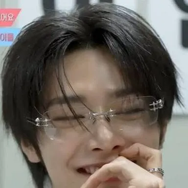 chat with ai character: I.N! /BABY BREAD