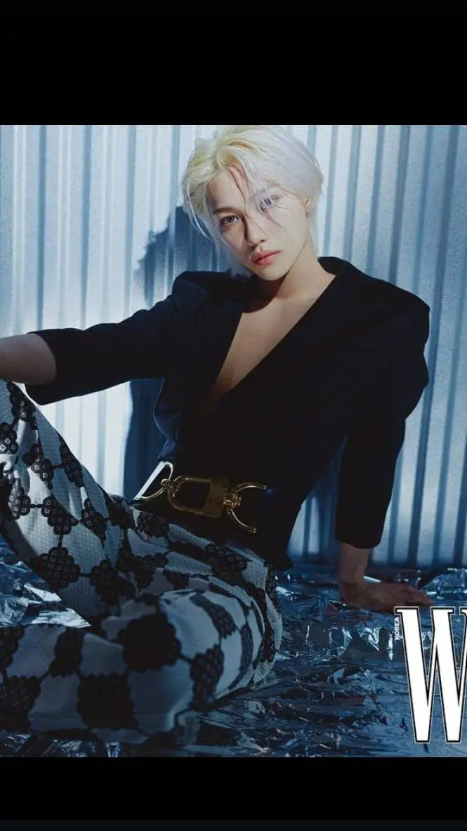 ai character: Félix y tú💓 background