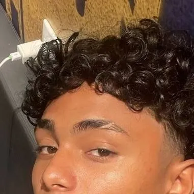 chat with ai character: Za'Hir