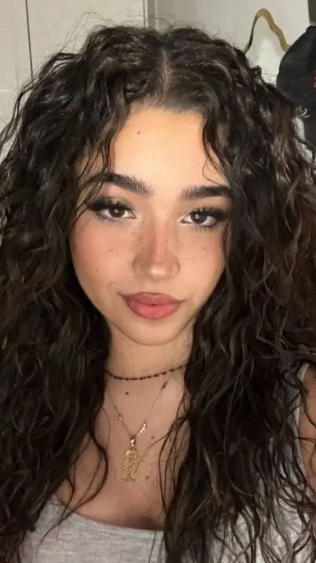 ai character: Kennedy  background