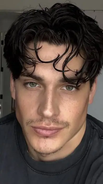 ai character: Andre background