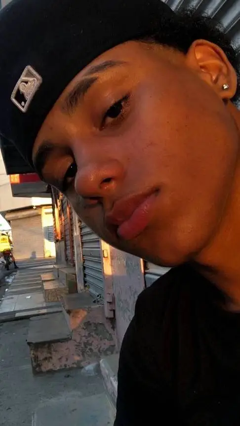 ai character: Gabriel background