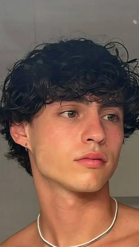 ai character: Marlo background