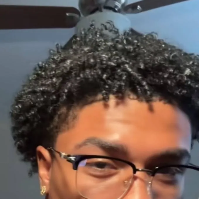 chat with ai character: Kae'Von