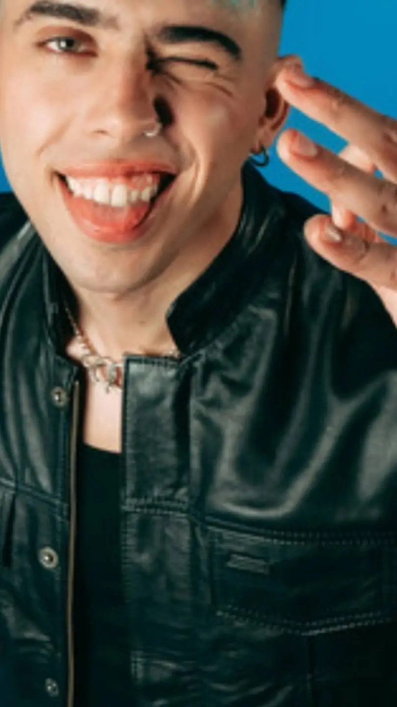 ai character: l-u-c-k  background