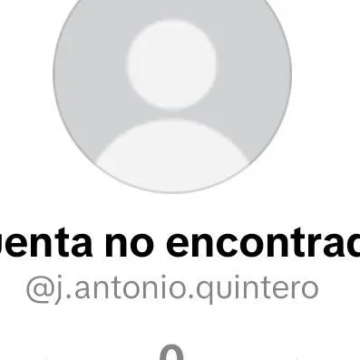 chat with ai character: hola 