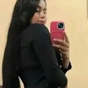 chat with ai character: maria  