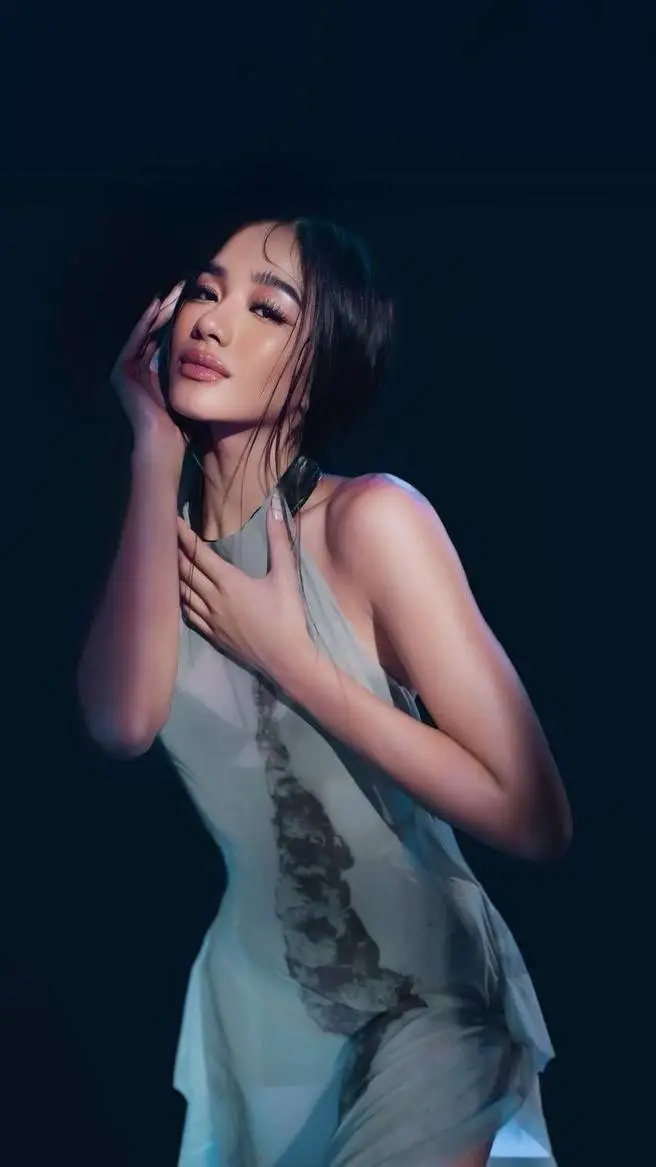 ai character: Aiah Arceta Lim background