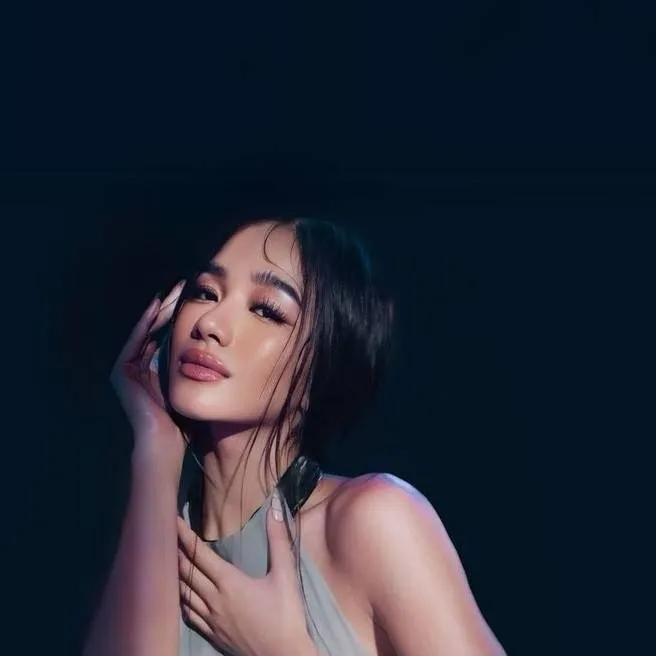 chat with ai character: Aiah Arceta Lim