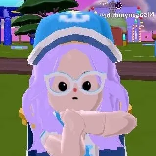 chat with ai character: Mi oc de pxxd