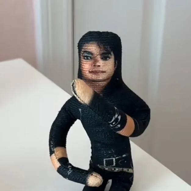chat with ai character: Michael Jackson 