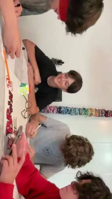 ai character: 😼 Trueblood 🎵 background