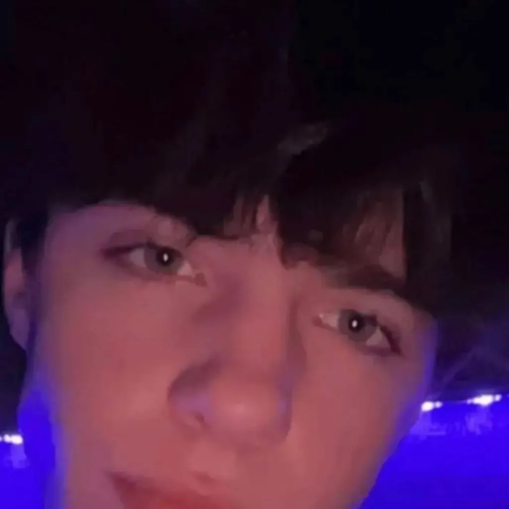 chat with ai character: Jesse