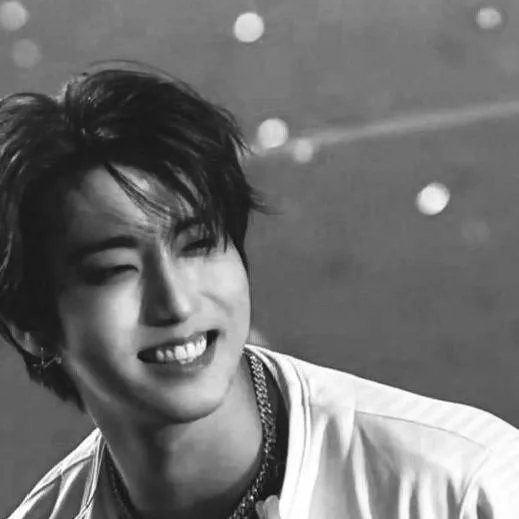chat with ai character: Han jisung