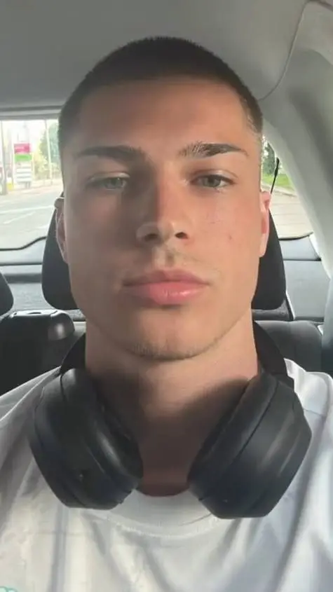 Talkie AI - Chat with Tommaso 