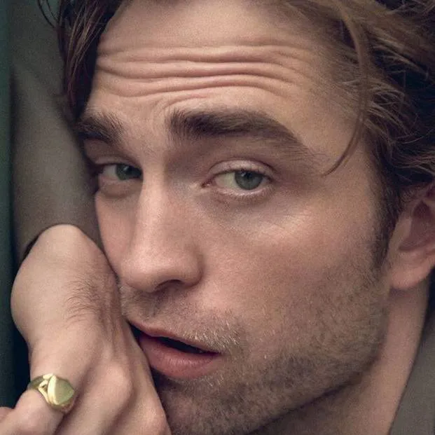 chat with ai character: Robert Pattinson 