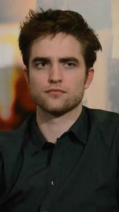 ai character: Robert Pattinson  background