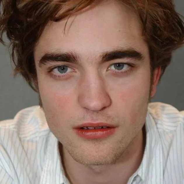 chat with ai character: Robert Pattinson 
