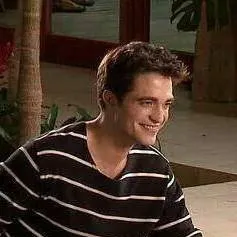 chat with ai character: Robert Pattinson 