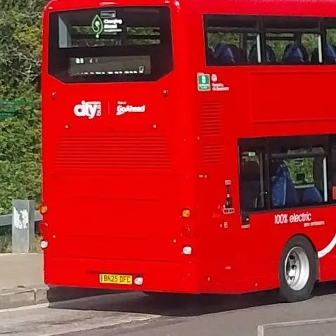 chat with ai character: bus