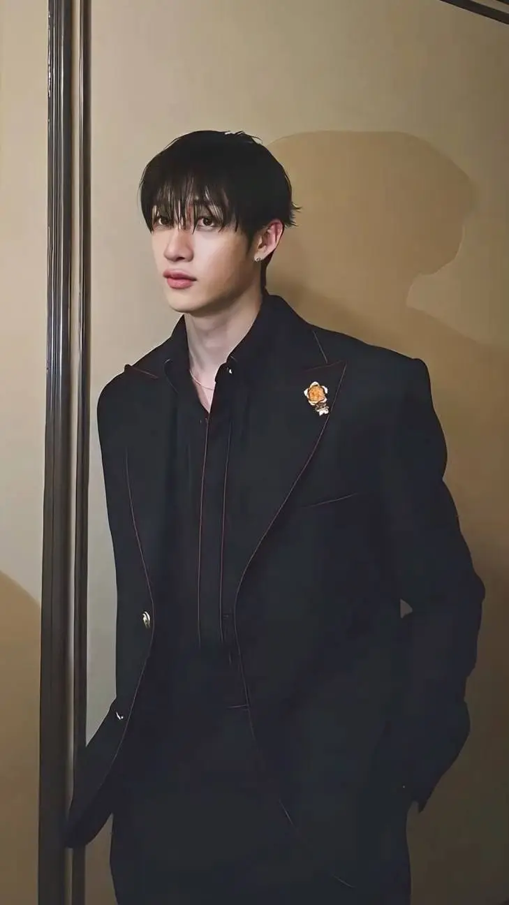 ai character: BANGCHAN ★ background