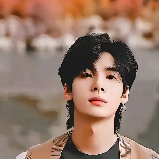 chat with ai character: kook