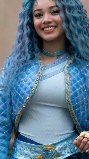 Talkie AI - Chat with Chloe descendants 