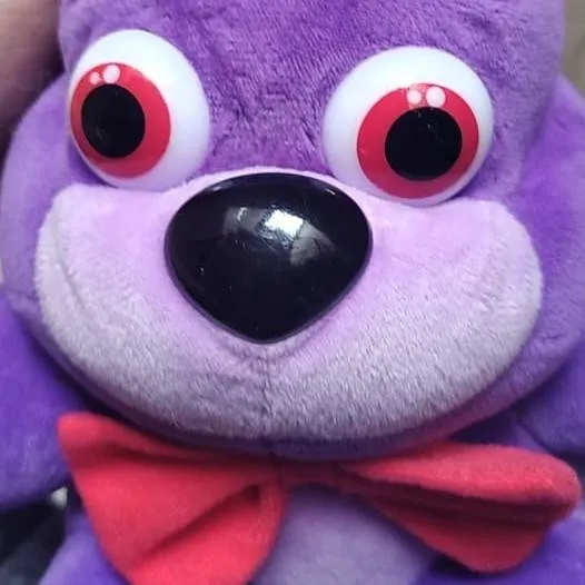 chat with ai character: Bonnie fnaf 1