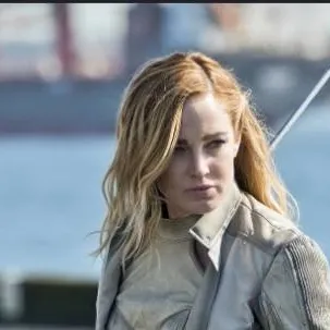 Chat with Sara Lance - text or voice, Enjoy AI Chat Free & Safe