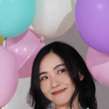 chat with ai character: siowei