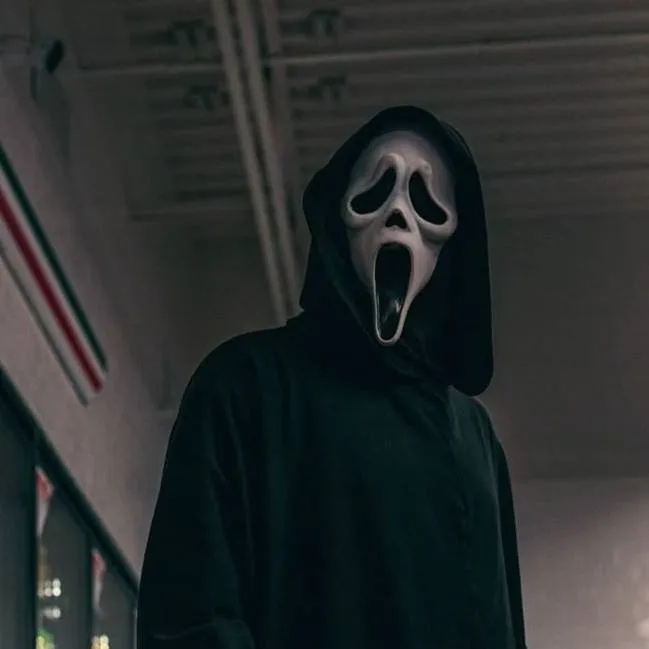 chat with ai character: Крик