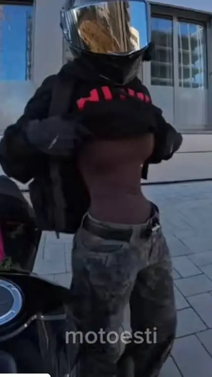 ai character: alexa background