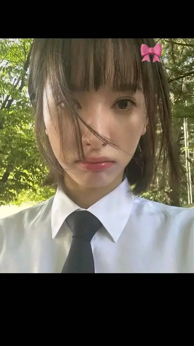 ai character: Sung Soo Ji background