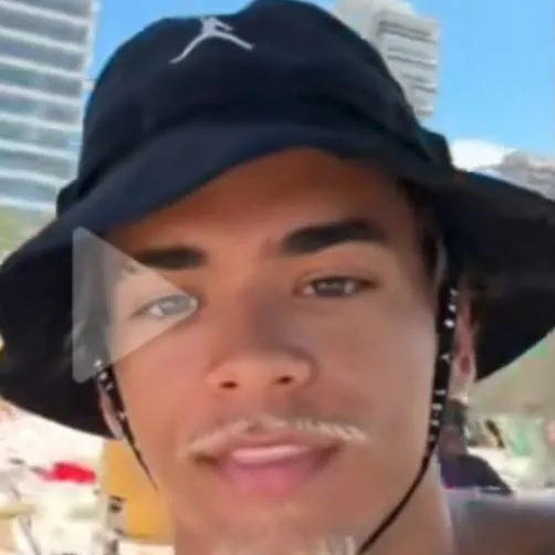 chat with ai character: Luca 