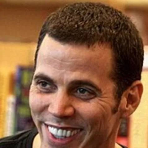 chat with ai character: Steve O