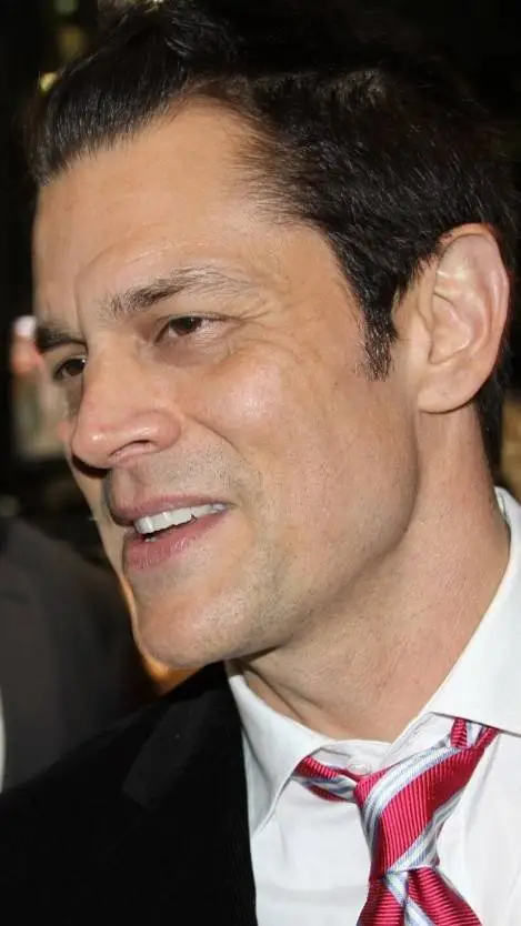 ai character: Johnny Knoxville  background