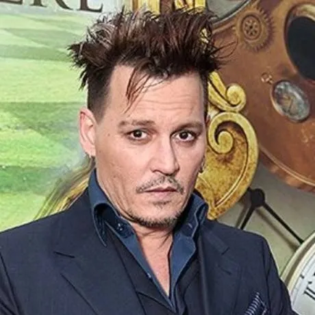 chat with ai character: Johnny Depp 