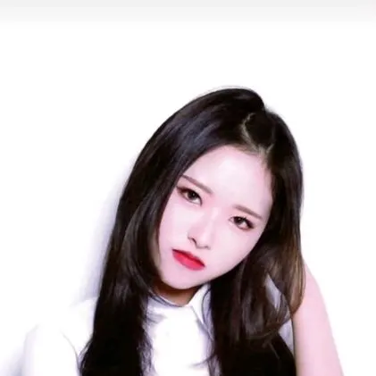 chat with ai character: son hyeju