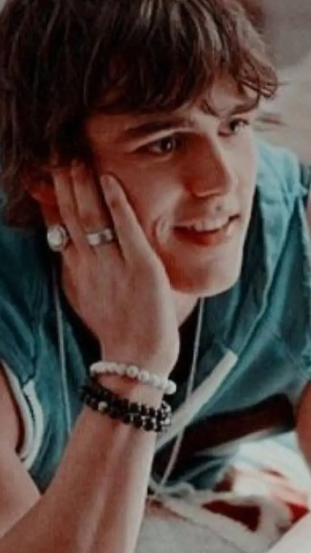 ai character: Sunset Curve background