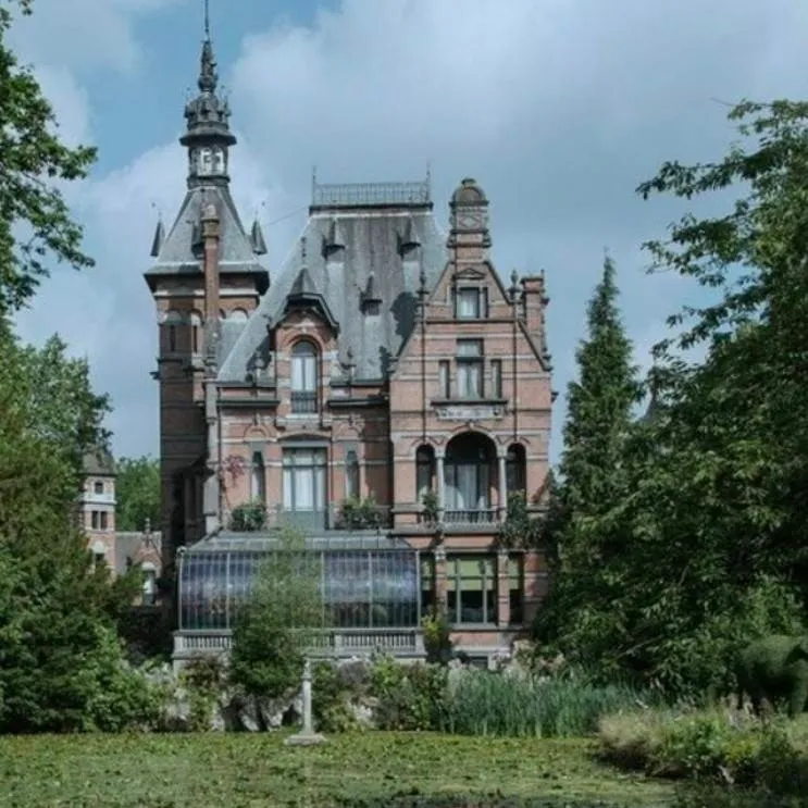 chat with ai character: ✨️MPHFPC✨️