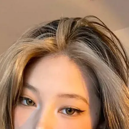 chat with ai character: Kim yong-hee