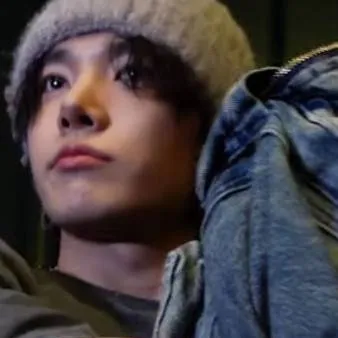 chat with ai character: IDOL X IDOL ⭒๋࣭ ⭑