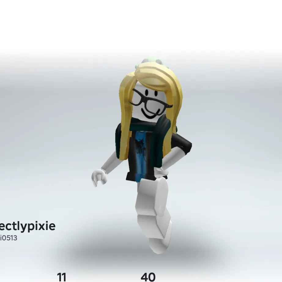 chat with ai character: maylani